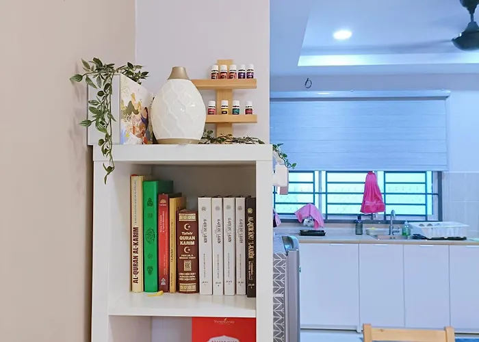 Zen Clan Homestay Scientex With Wifi, Aircond, Water Heater