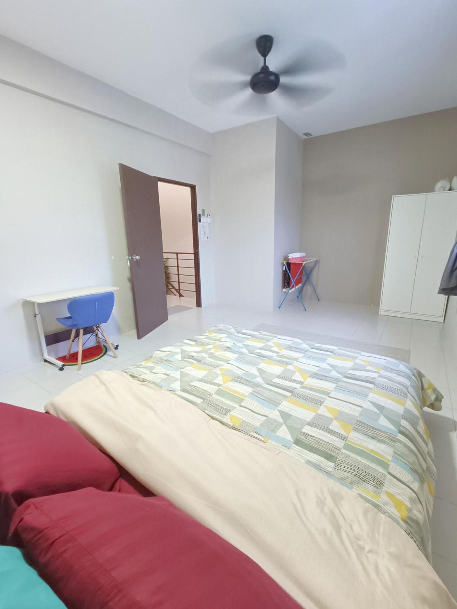 Apartment Zen Clan Scientex With Wifi, Aircond, Water Heater *